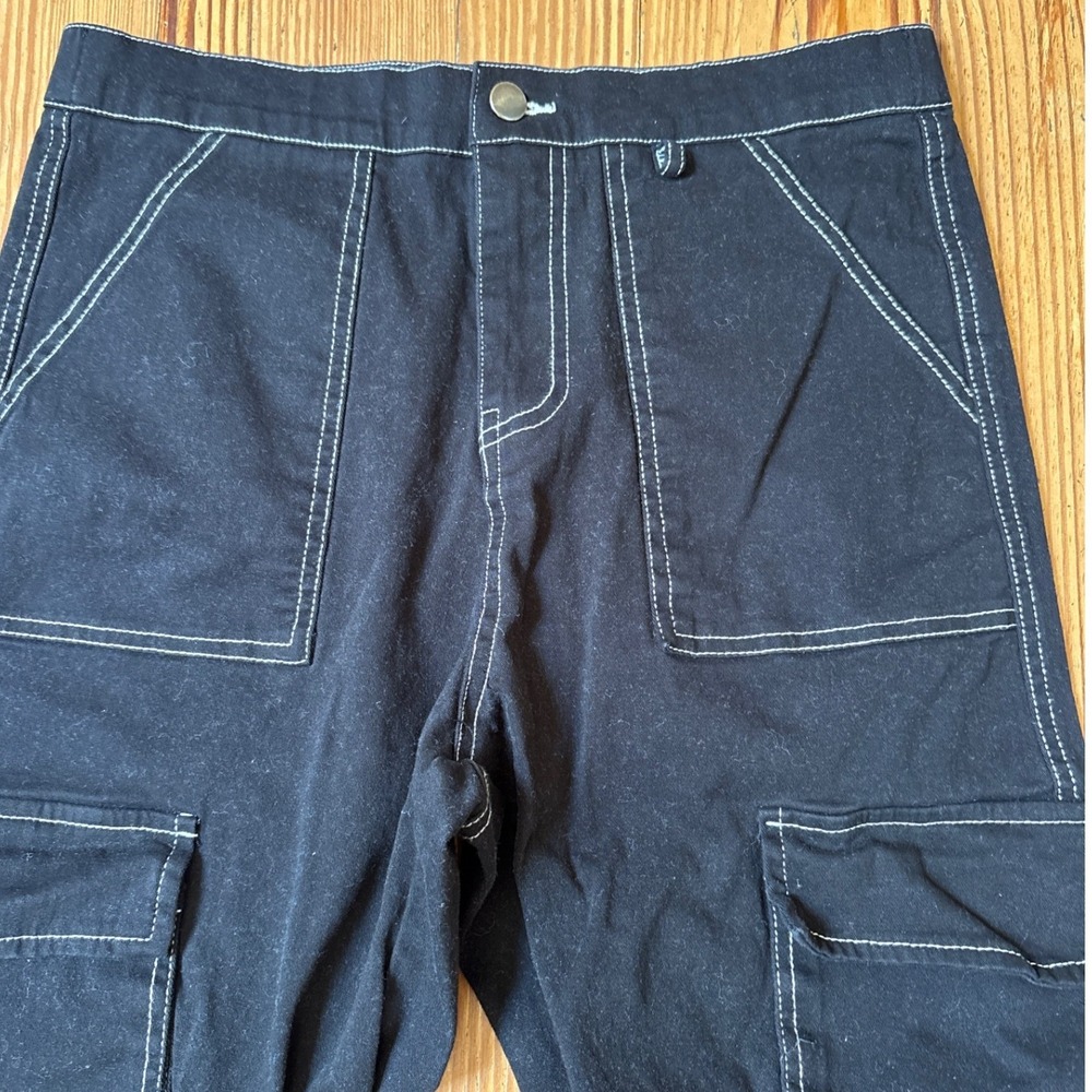 Honey Peach Cargo Joggers Women Black Contrast Stitch Utility Pants SIZE‎ M - Picture 2 of 7